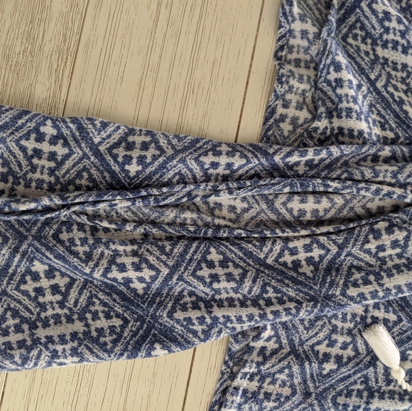 Blouse - Picture 2 of 2